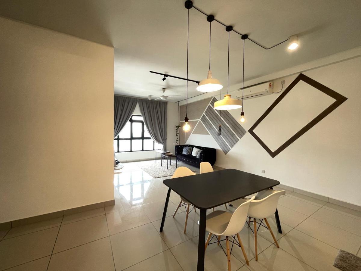 Meridin Medini By Wp Homestay 누사자야 외부 사진